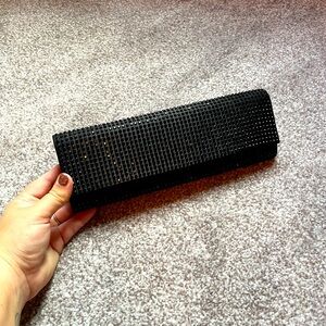 EXPRESS BLACK GLITTER CLUTCH